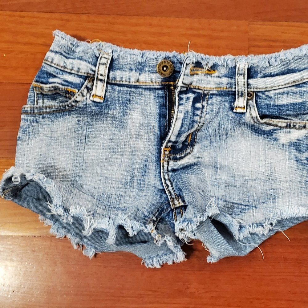 Girls size 8 cut-off jean shorts